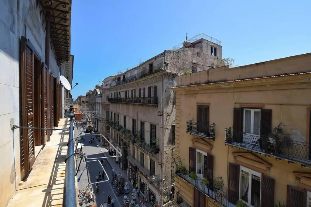 Iflat Casa Teso Con Terrazza Sui Tetti Apartment Palermo Italy